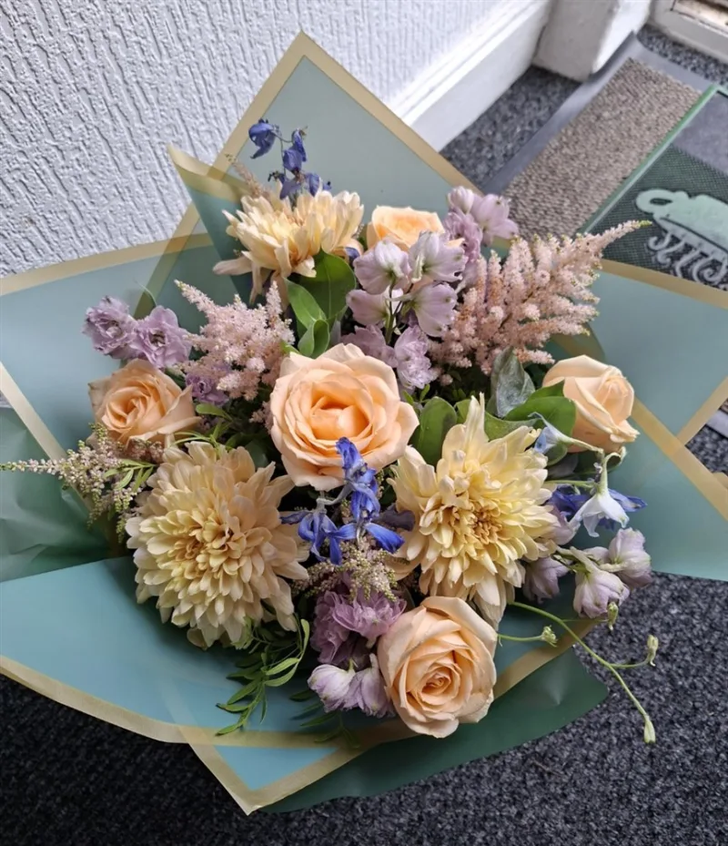 Florist's Choice - Medium — Florist choice - leave it to your florist to choose the best seasonal blooms available to create som