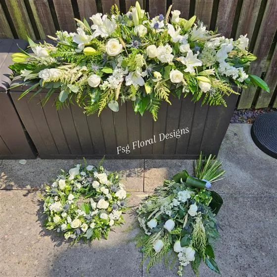 Funeral Package No2 — 4ft casket spray 12" wreath Tied sheaf Please allow 3 working days notice when ordering this tribute