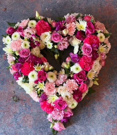 Heart Funeral Tribute — A bright and loving tribute to a loved one.