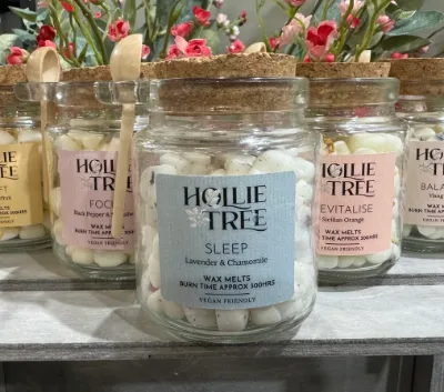 Wax Melt Jar in Gift Box — A jar of Hollie Tree wax melts, presented in a gift box.